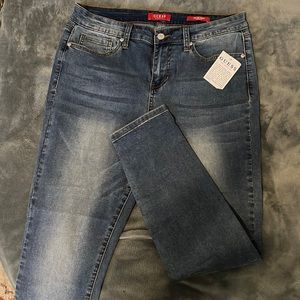 Guess mid rise skinny